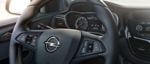 Opel Karl volante riscaldato e cruscotto