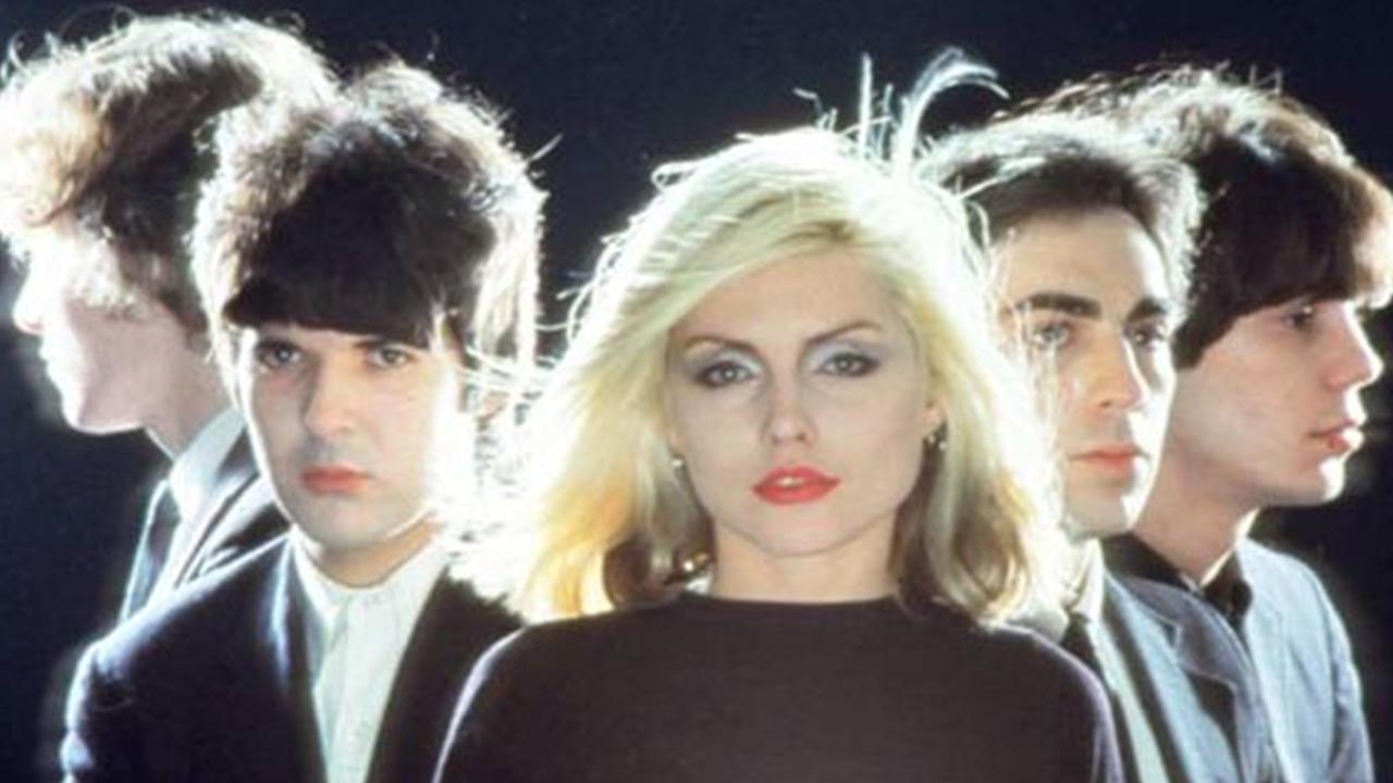 Stasera in tv Blondie, la band newyorkese che spopolò nei tardi anni ’70