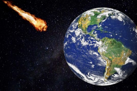 asteroide in collisione con la Terra